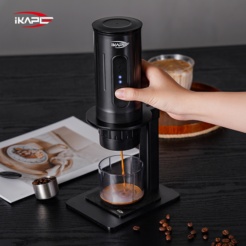 Macchina da Caffè Portatile IK - Coffee Equipment Camping recensione e prezzo